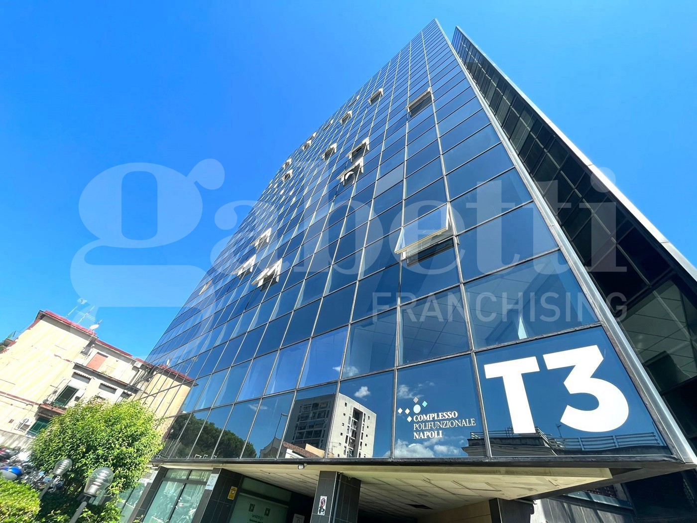 Ufficio da ristrutturare a Napoli