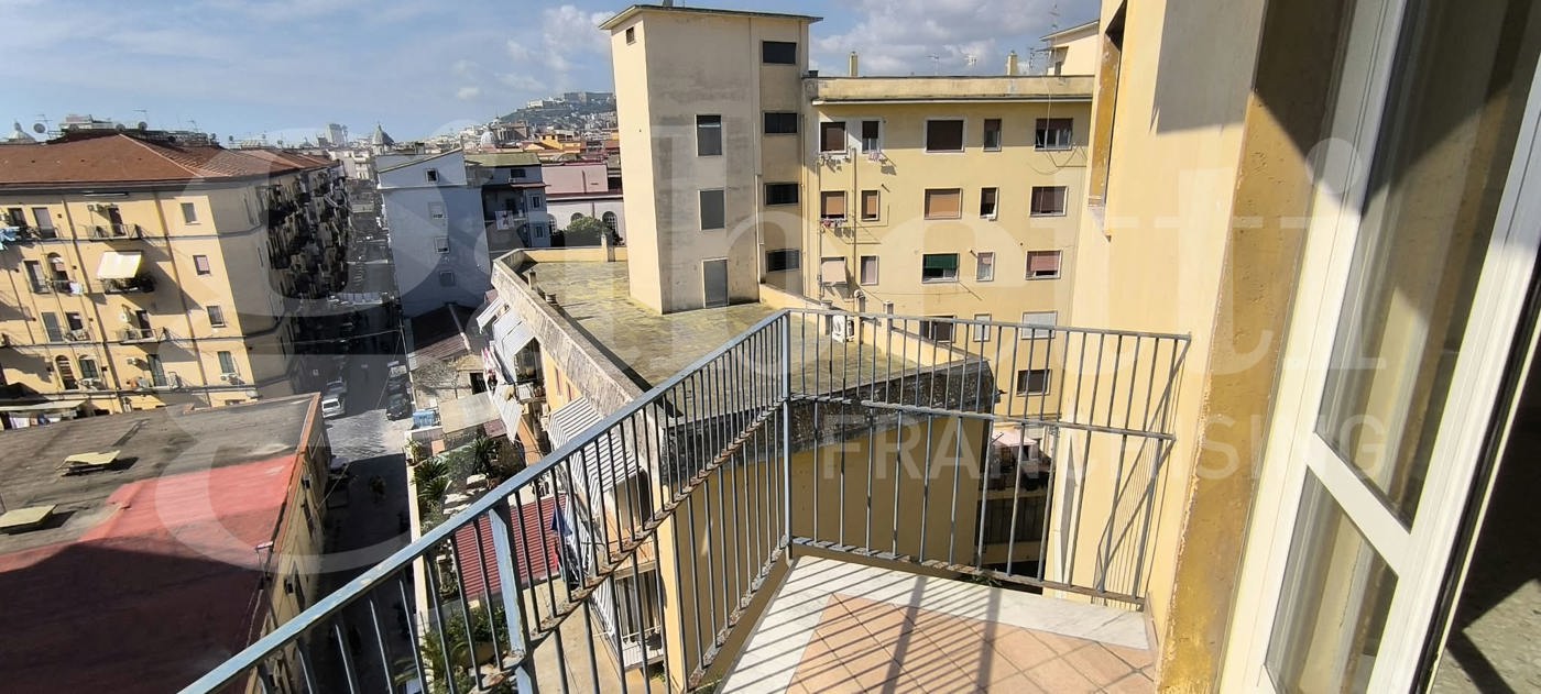 Trilocale in affitto a Napoli