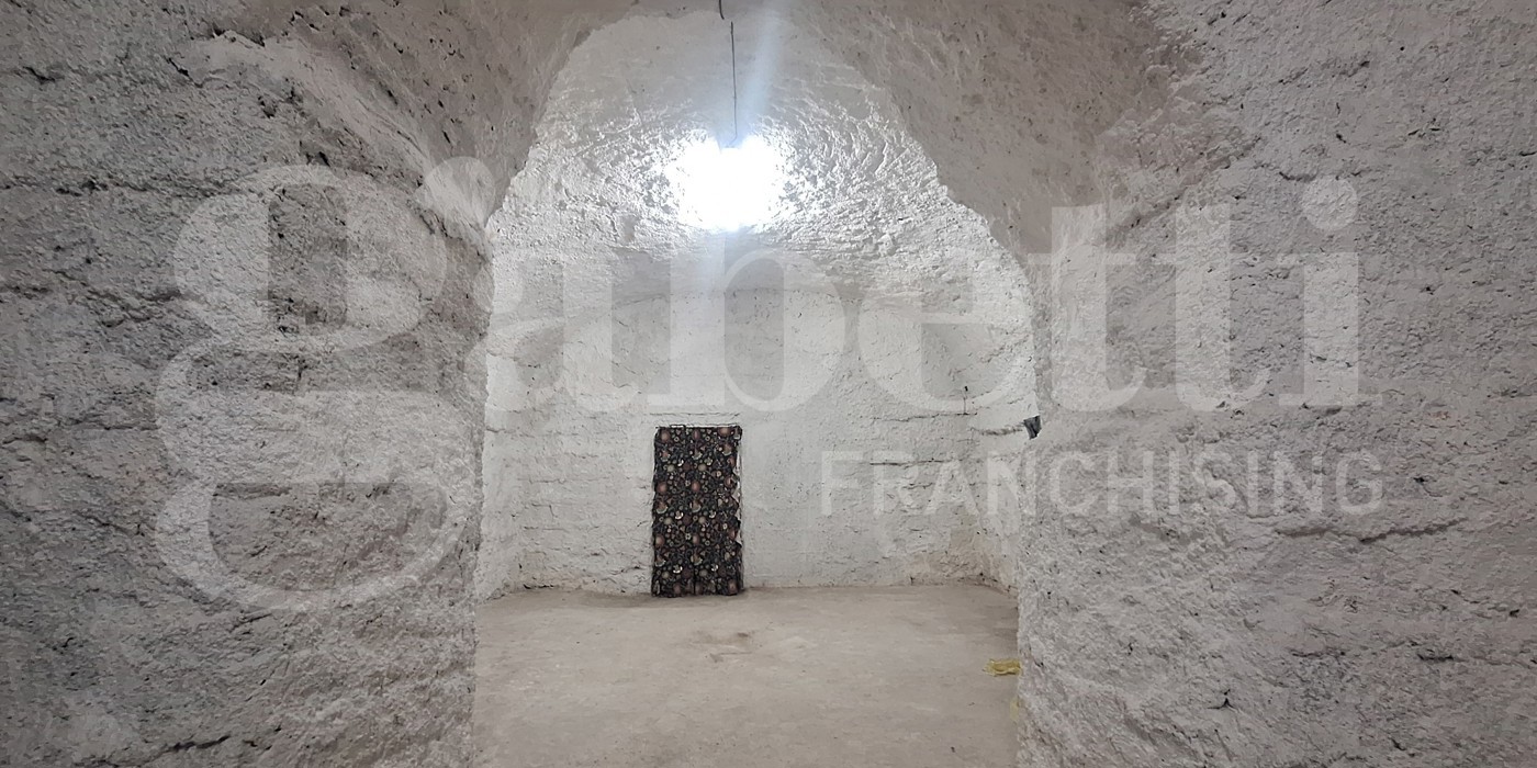 Magazzino in vendita a Napoli