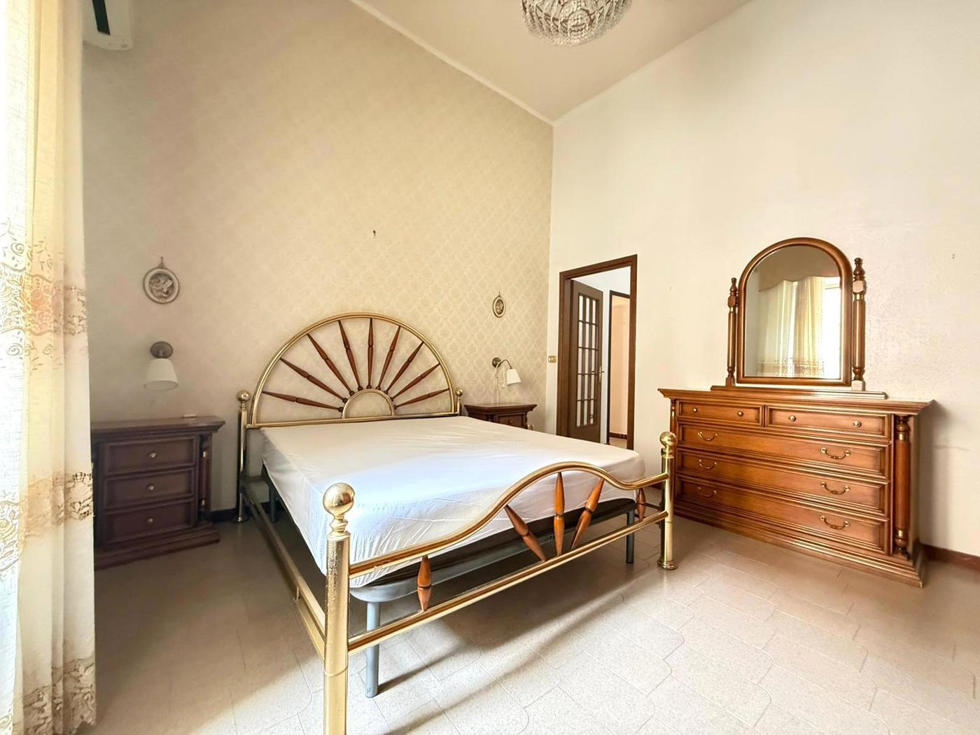 Bilocale arredato in affitto a Napoli