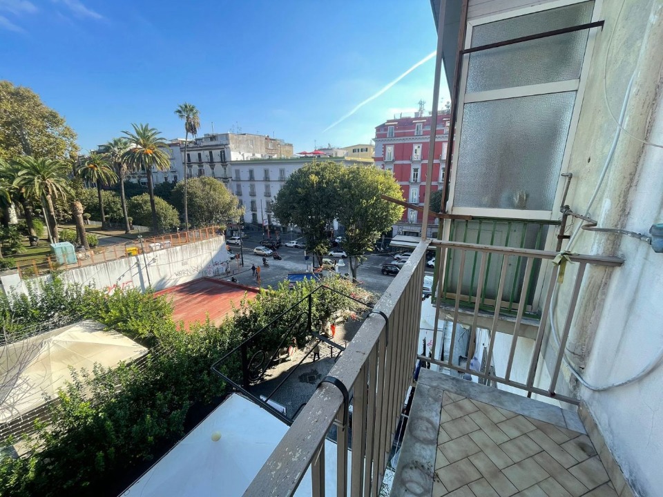 Trilocale in affitto a Napoli