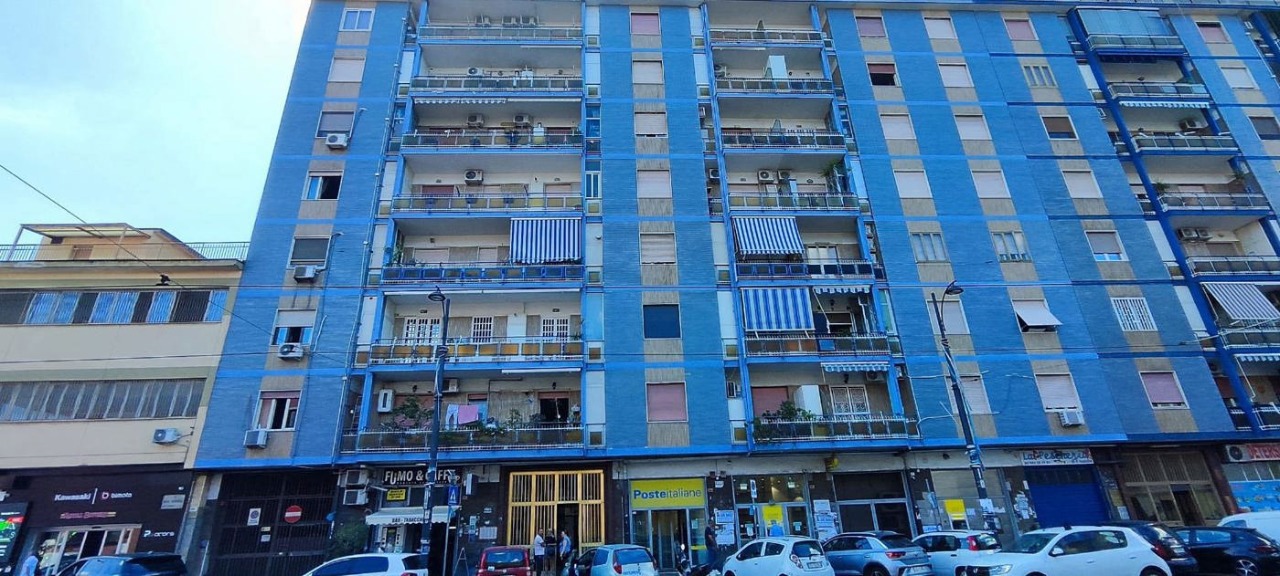 Bilocale con box a Napoli