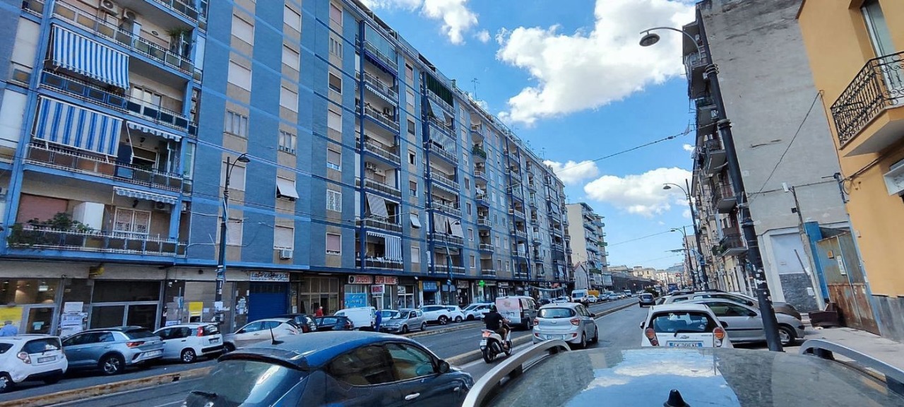 Bilocale con box a Napoli