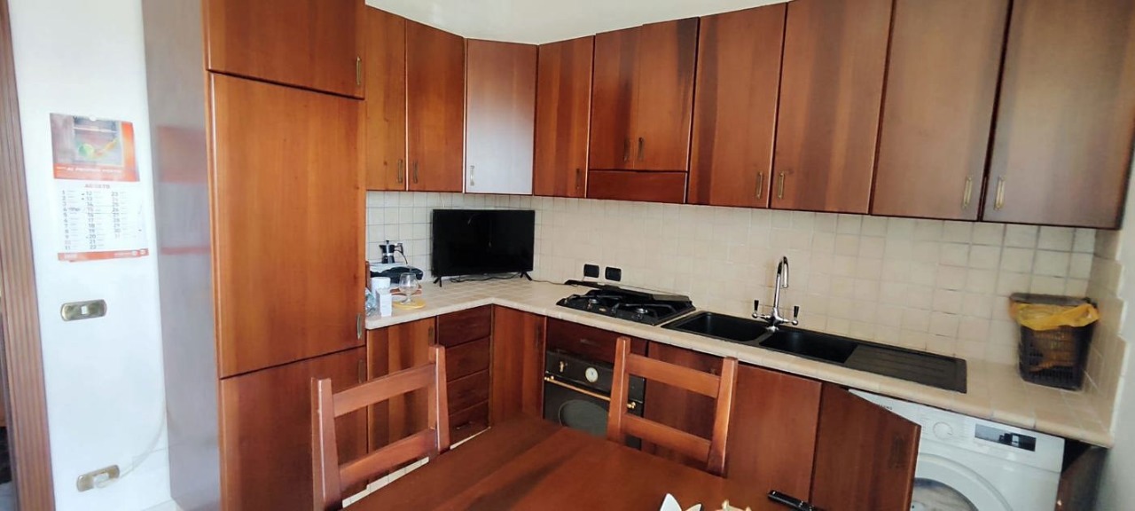 Bilocale con box a Napoli