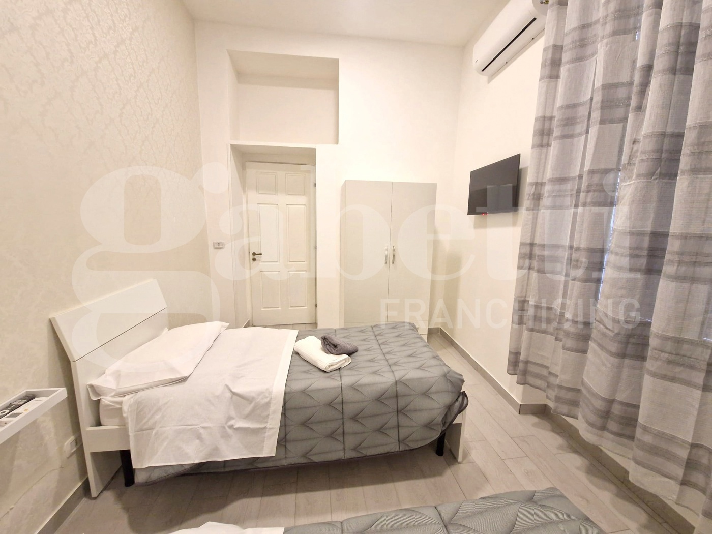 Bilocale arredato in affitto a Napoli