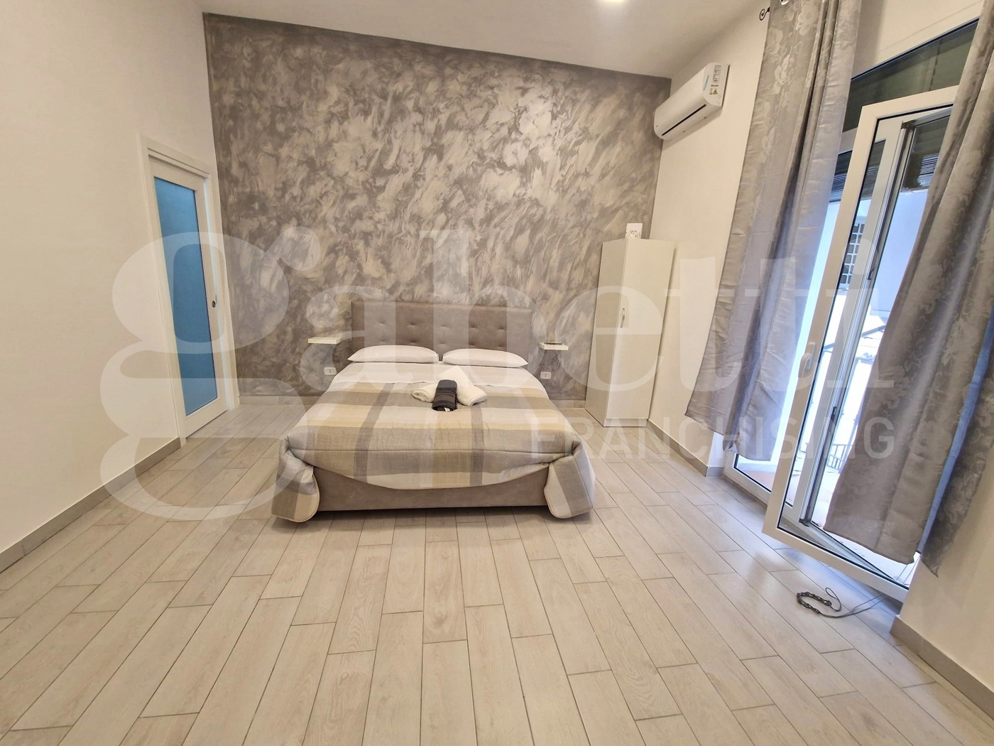 Bilocale arredato in affitto a Napoli