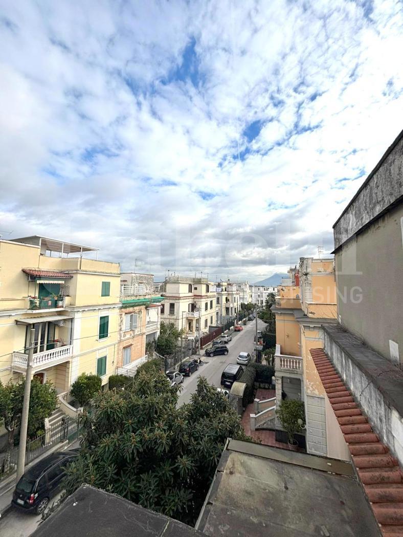 Villa con giardino a Napoli