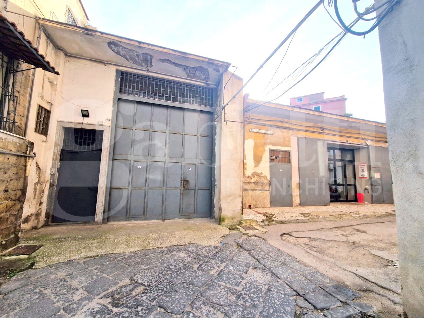 Capannone in affitto a Napoli