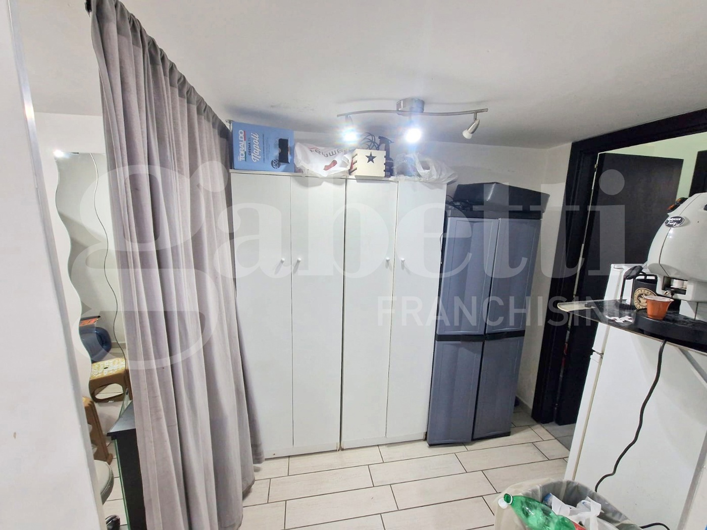 Negozio in affitto a Napoli