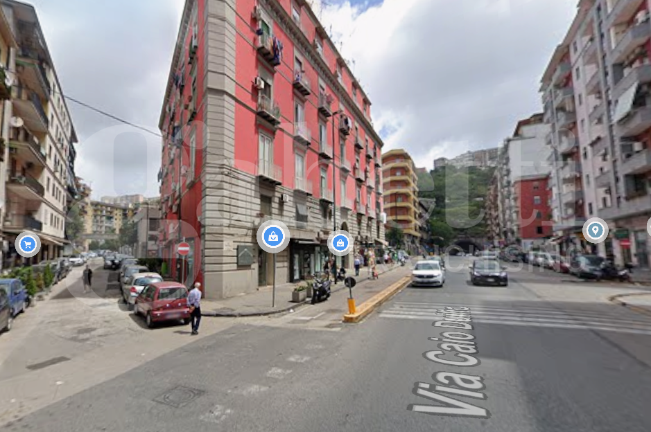 Negozio in vendita a Napoli