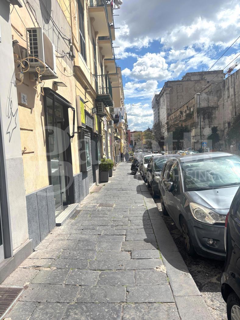 Negozio in vendita a Napoli