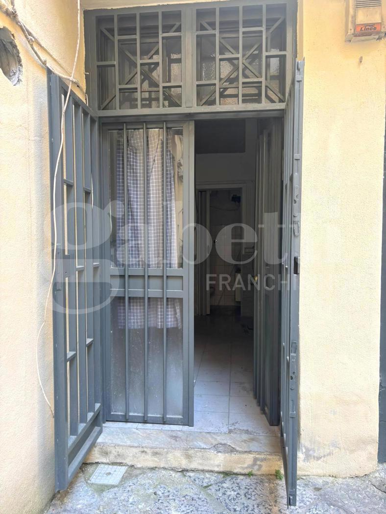 Negozio in vendita a Napoli