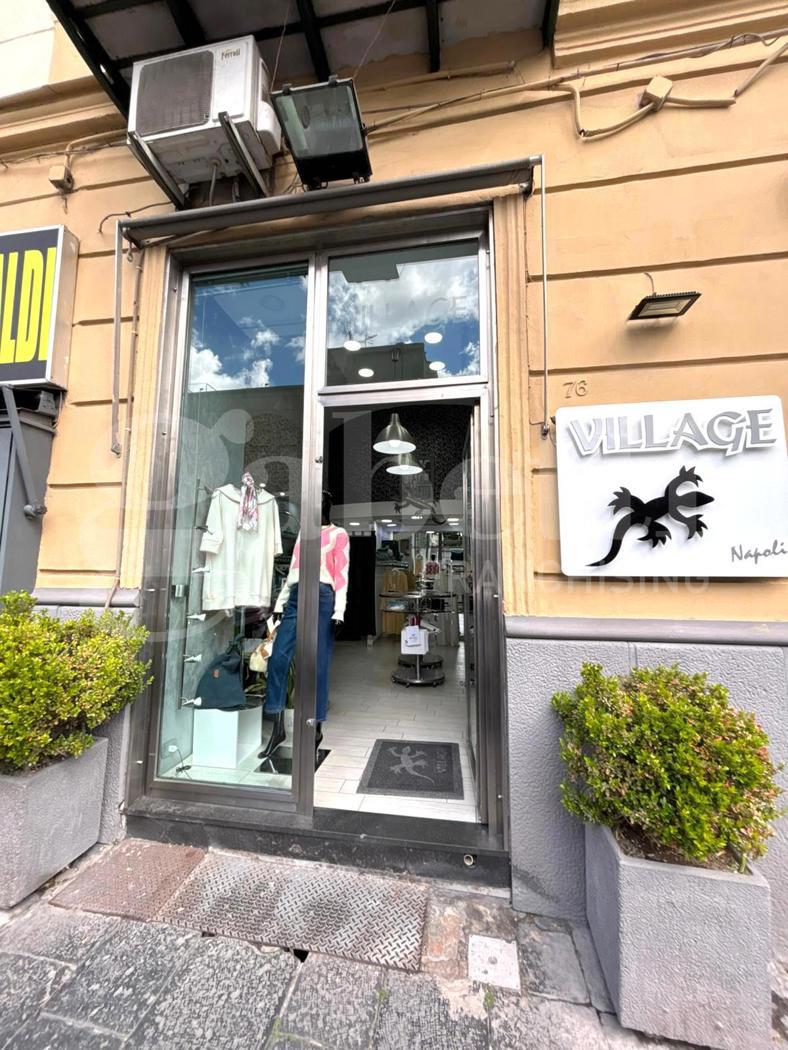 Negozio in vendita a Napoli