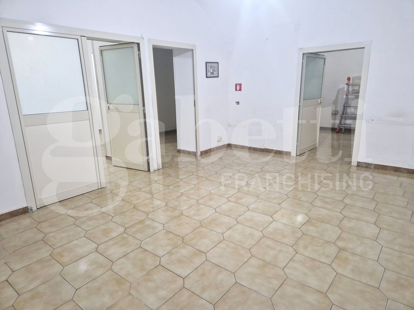 Ufficio in vendita a Napoli