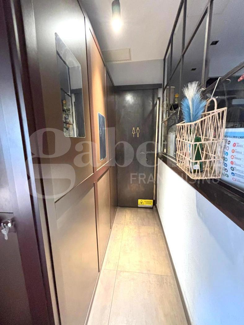 Attivit� commerciale in vendita a Napoli