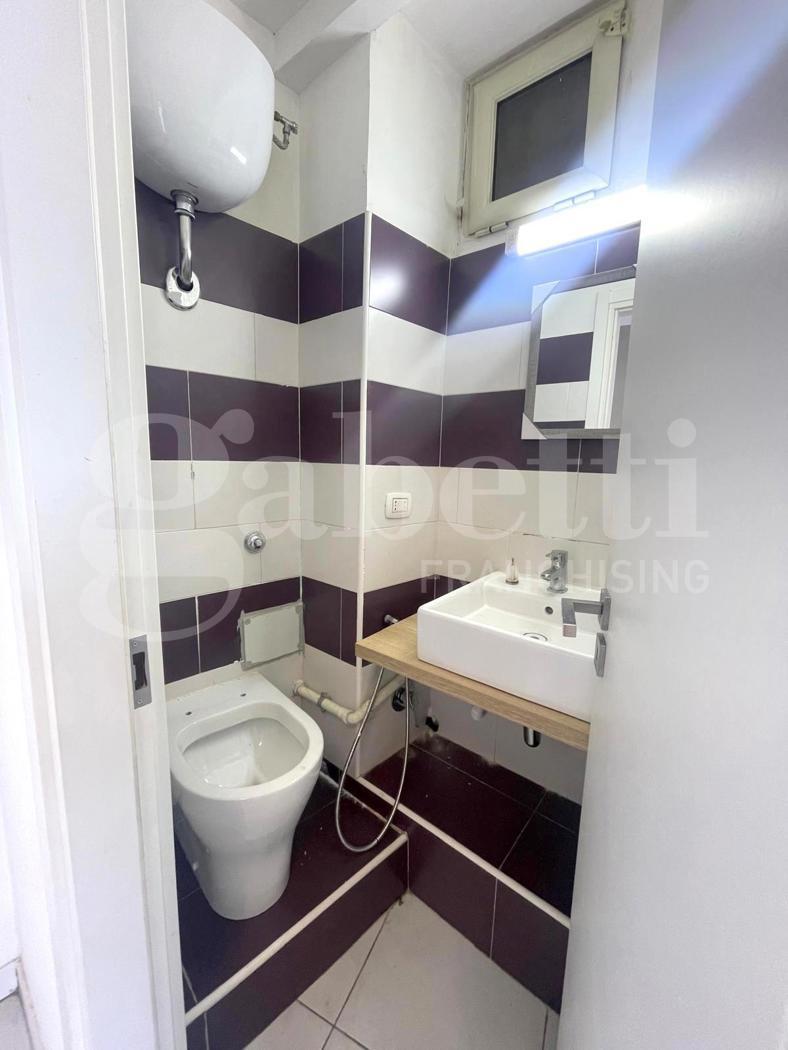 Negozio in affitto a Napoli