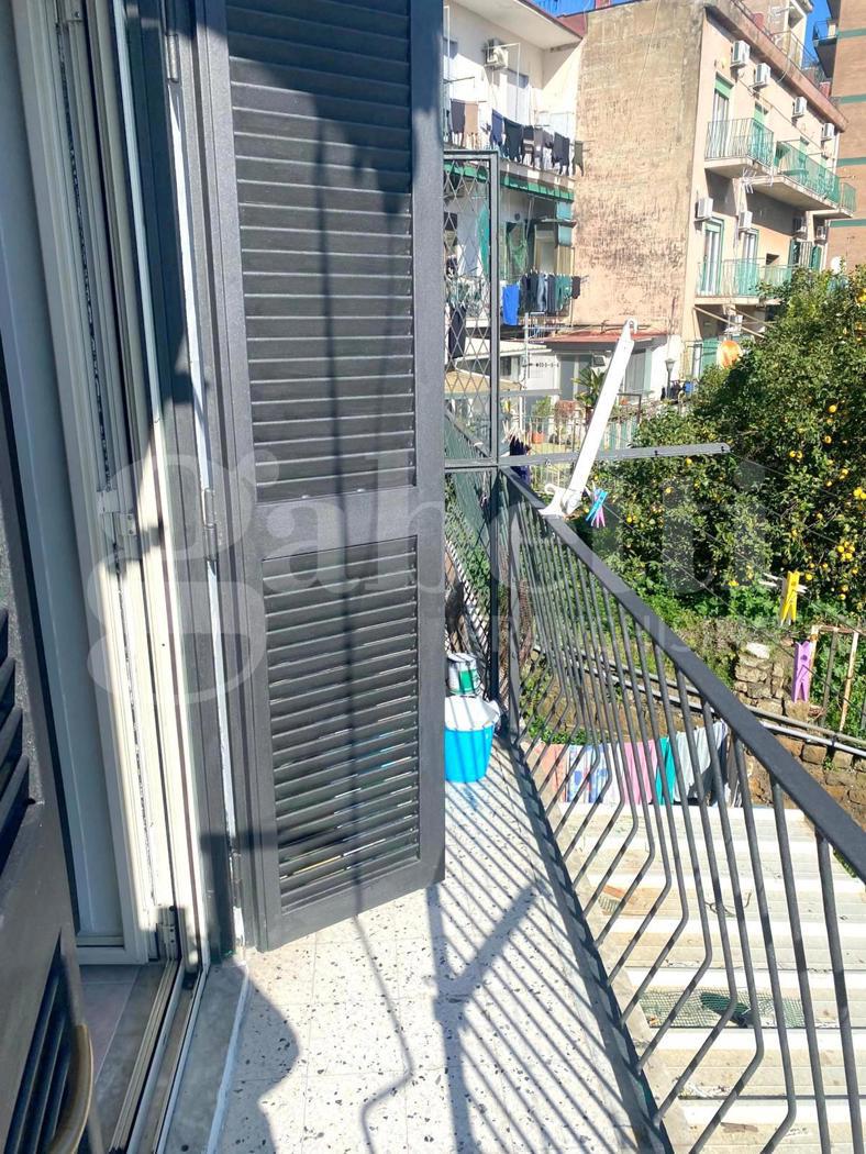 Monolocale arredato in affitto a Napoli