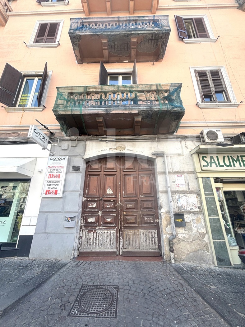 Monolocale in affitto a Napoli