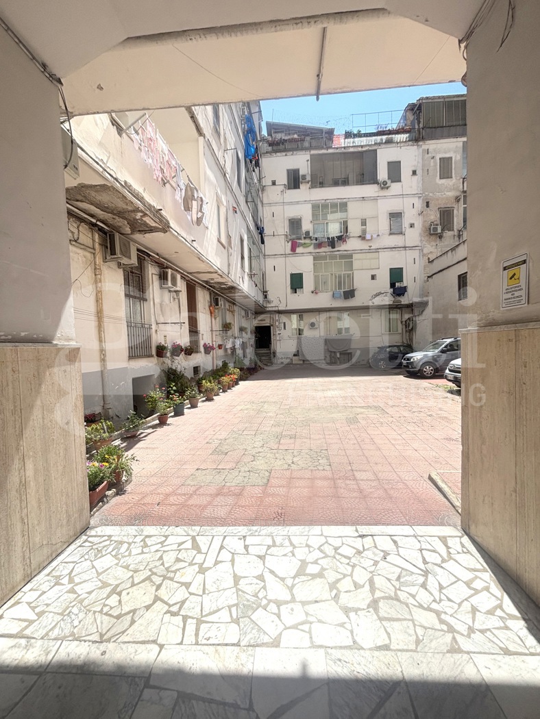 Monolocale in affitto a Napoli