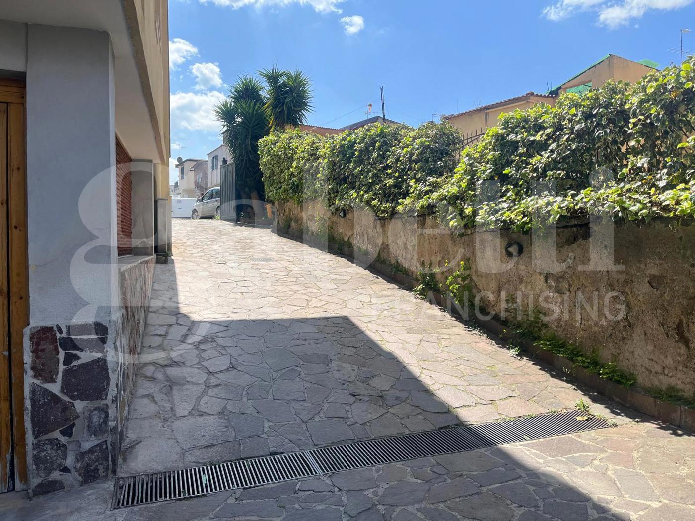 Stabile/Palazzo in vendita a Sant'Anastasia