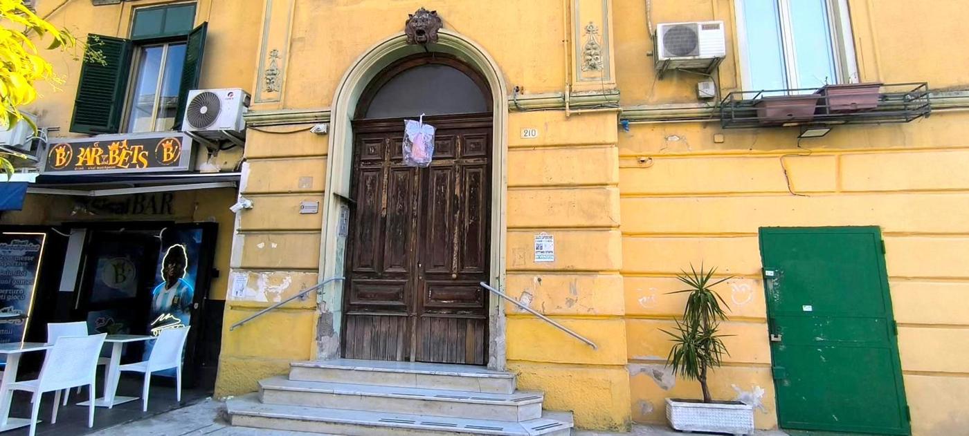 Bilocale arredato in affitto a Napoli