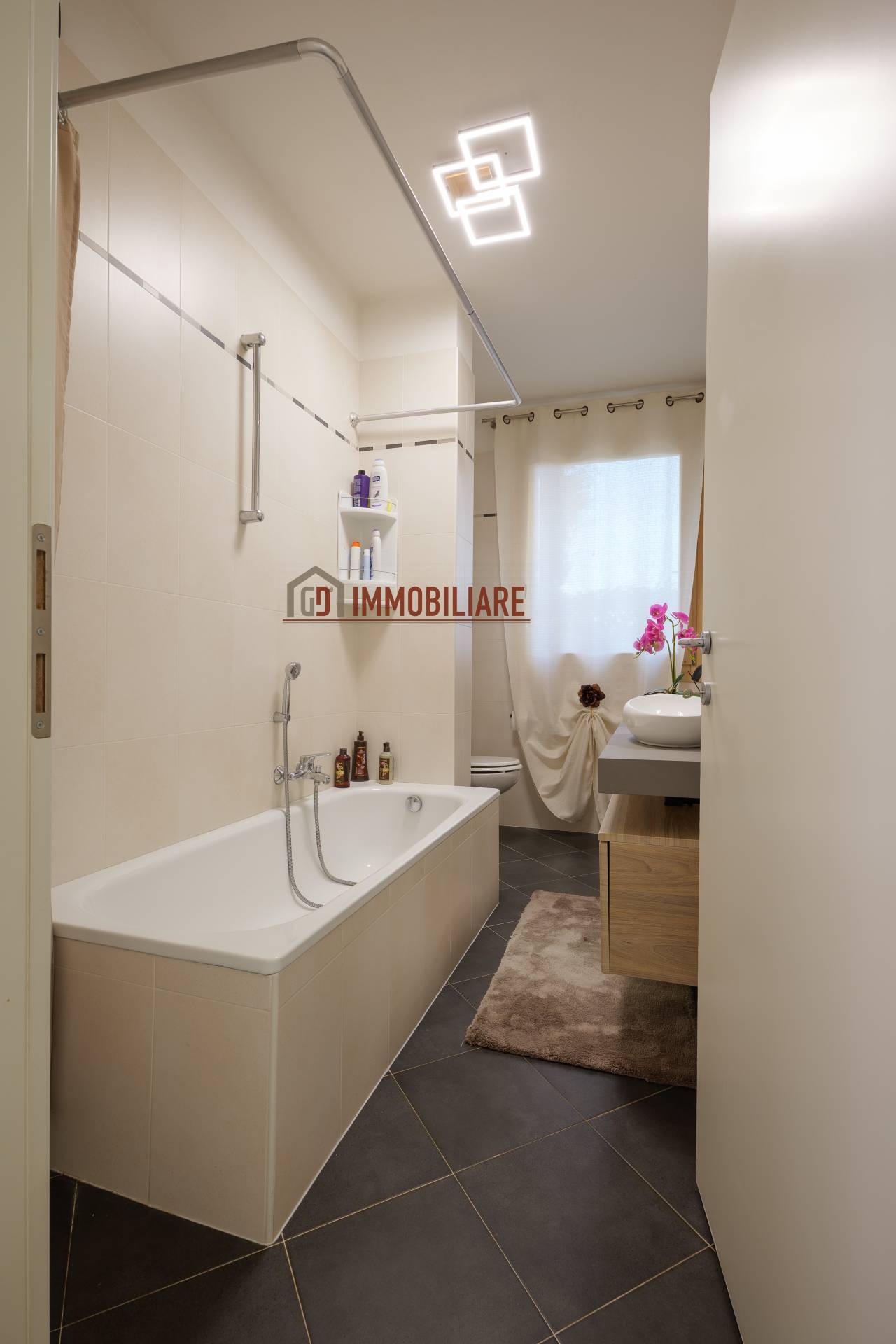 Appartamento in vendita a Montebelluna, Guarda