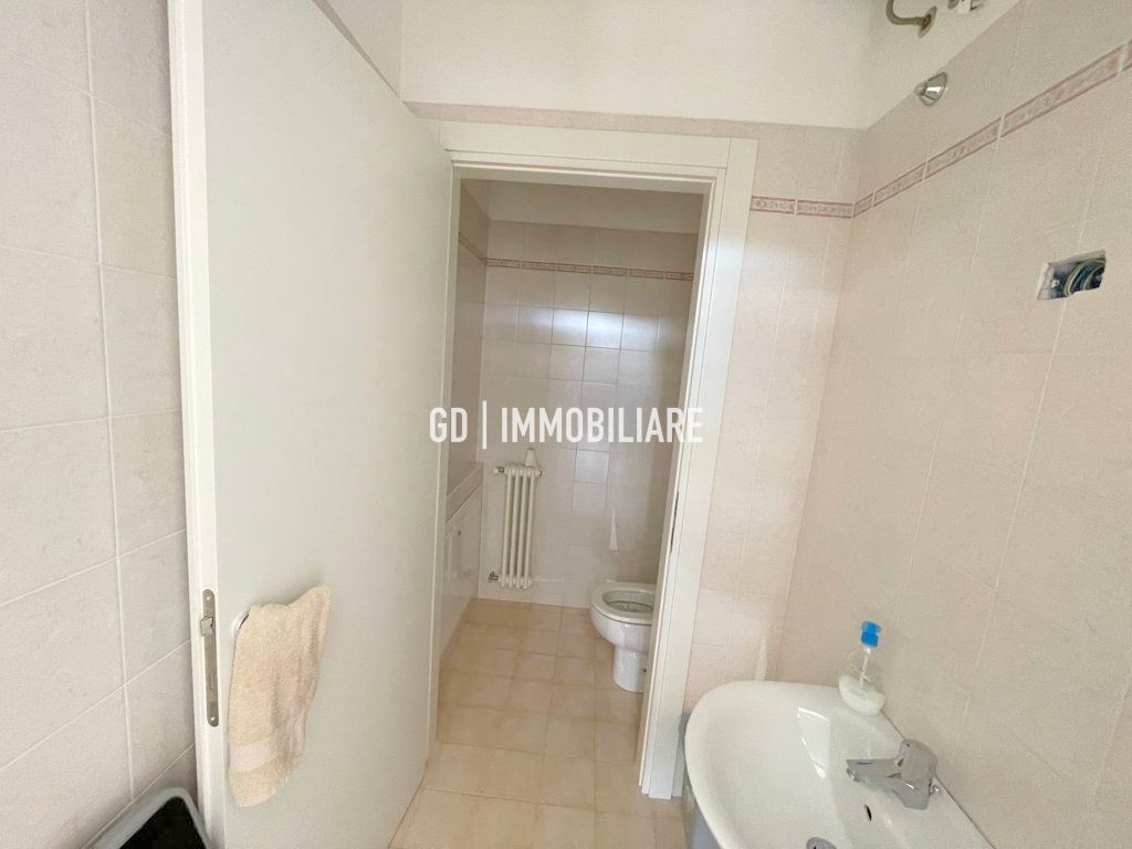 Negozio in vendita a Montebelluna