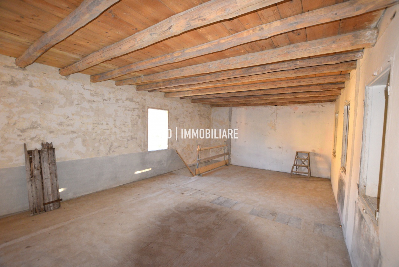 Rustico in vendita a Cornuda