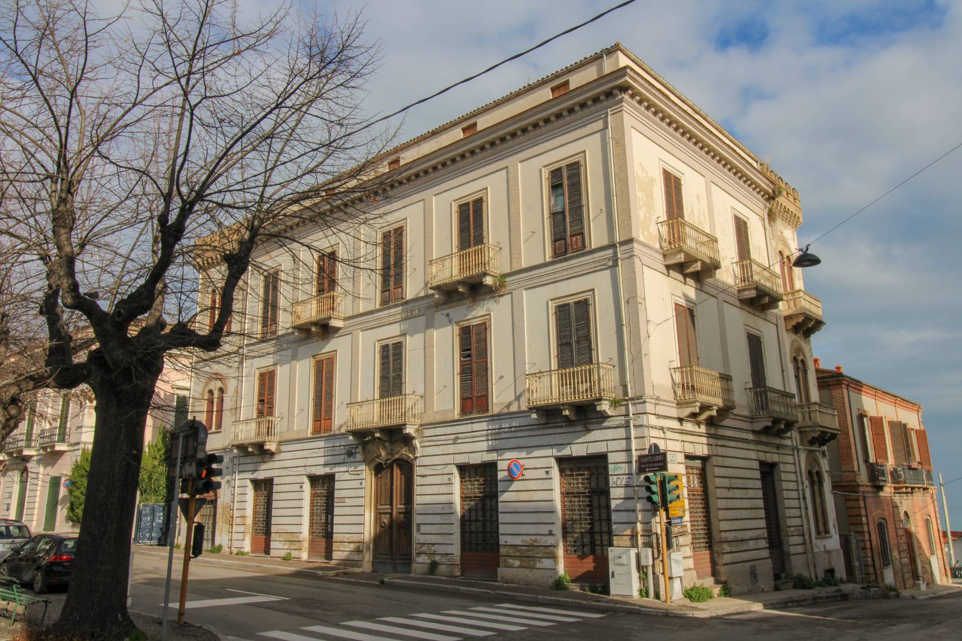 Stabile/Palazzo con terrazzo, Giulianova paese