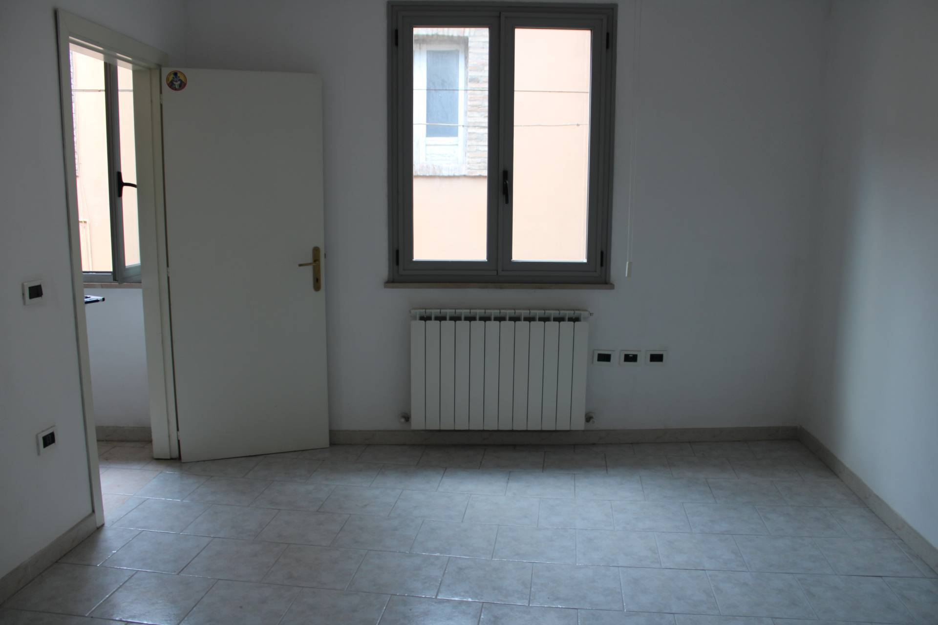 Intero stabile in vendita a Teramo, Centro