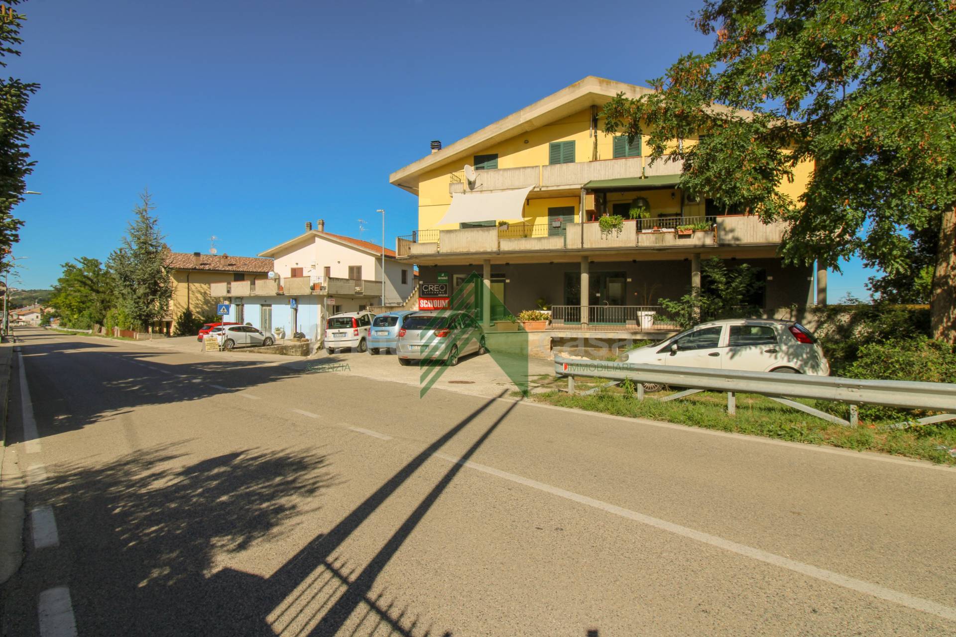 Locale commerciale in vendita a Campli, Campovalano