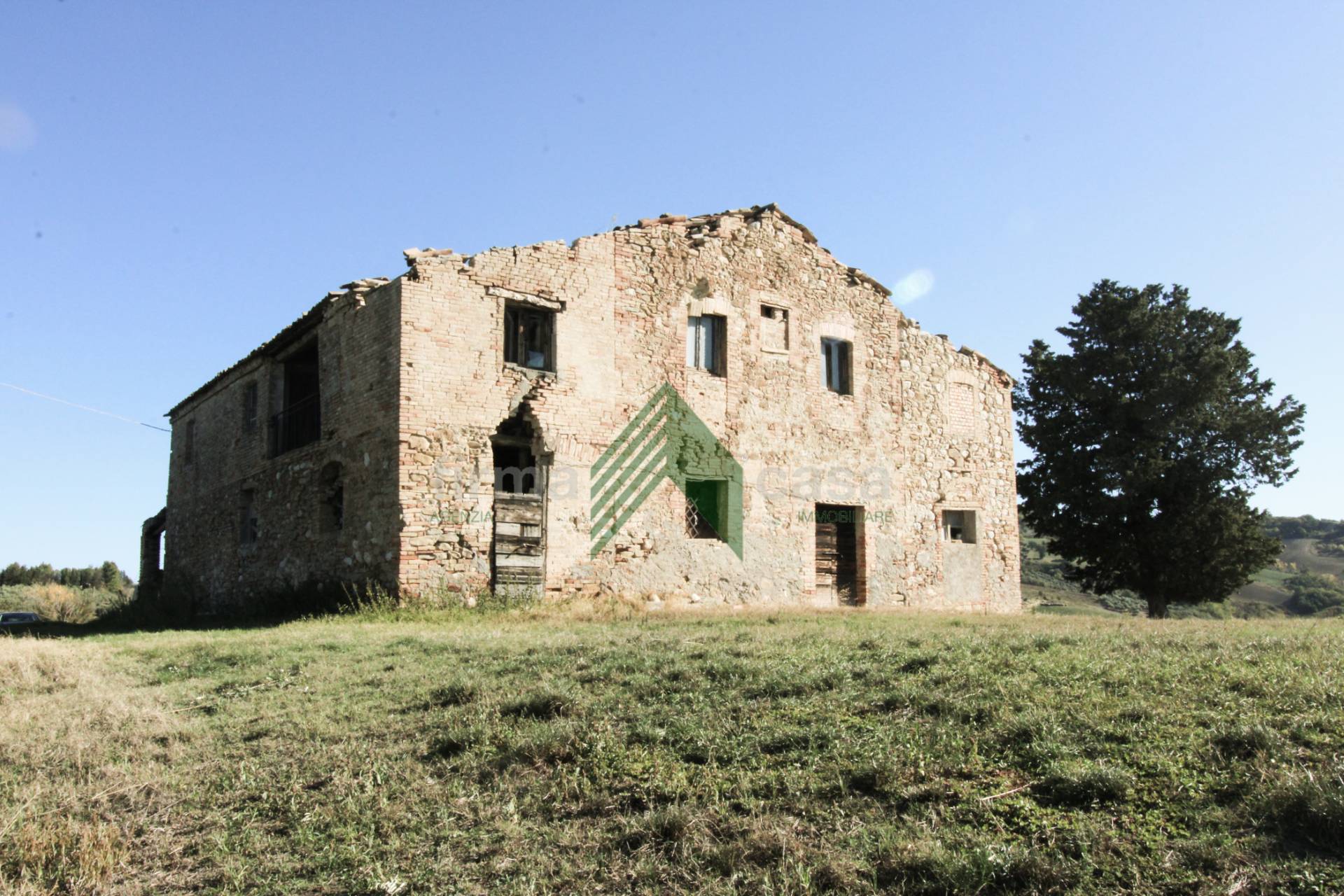 Rustico in vendita a Teramo, Poggio San Vittorino
