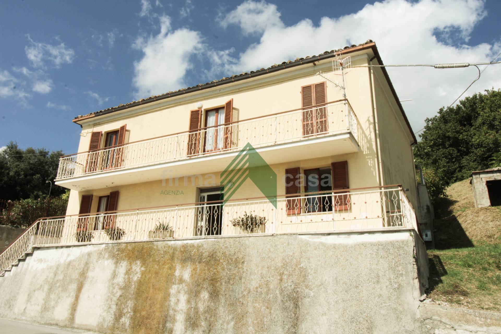 Casa singola in vendita a Civitella del Tronto, Ripe