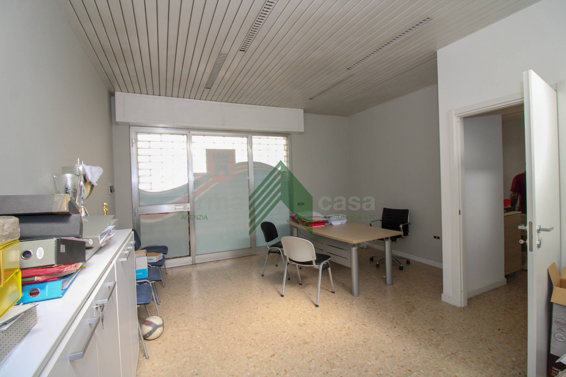 Locale commerciale in vendita a Teramo, San Nicol a Tordino