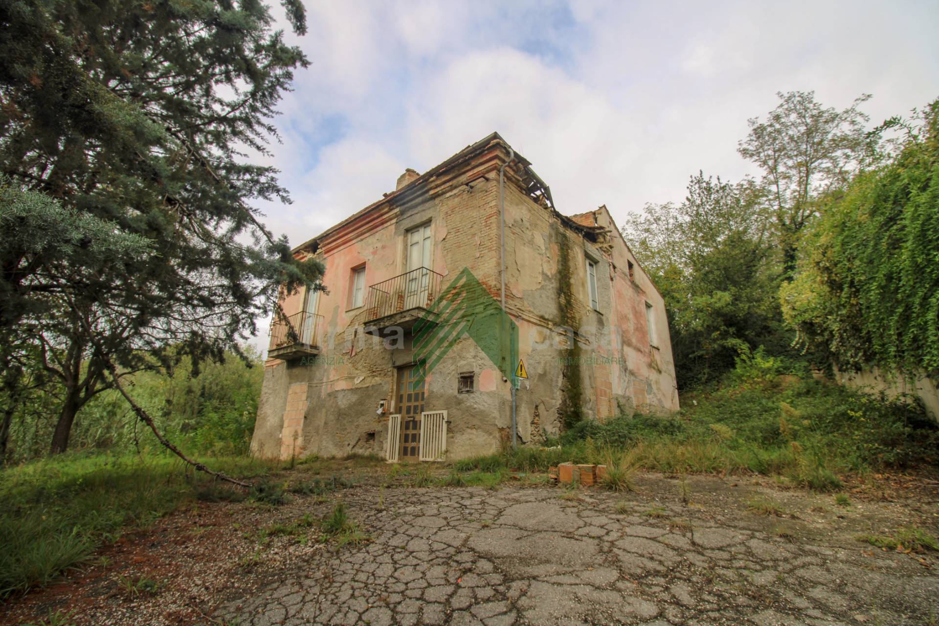 Casa singola in vendita a Teramo, Prima periferia