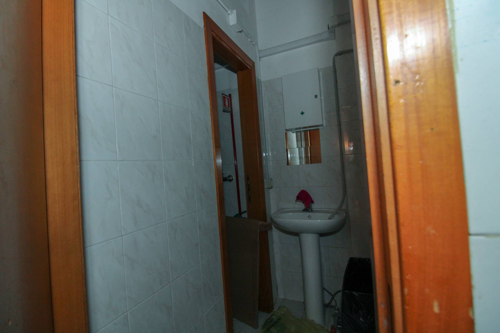 Locale commerciale in vendita a Teramo, Centro