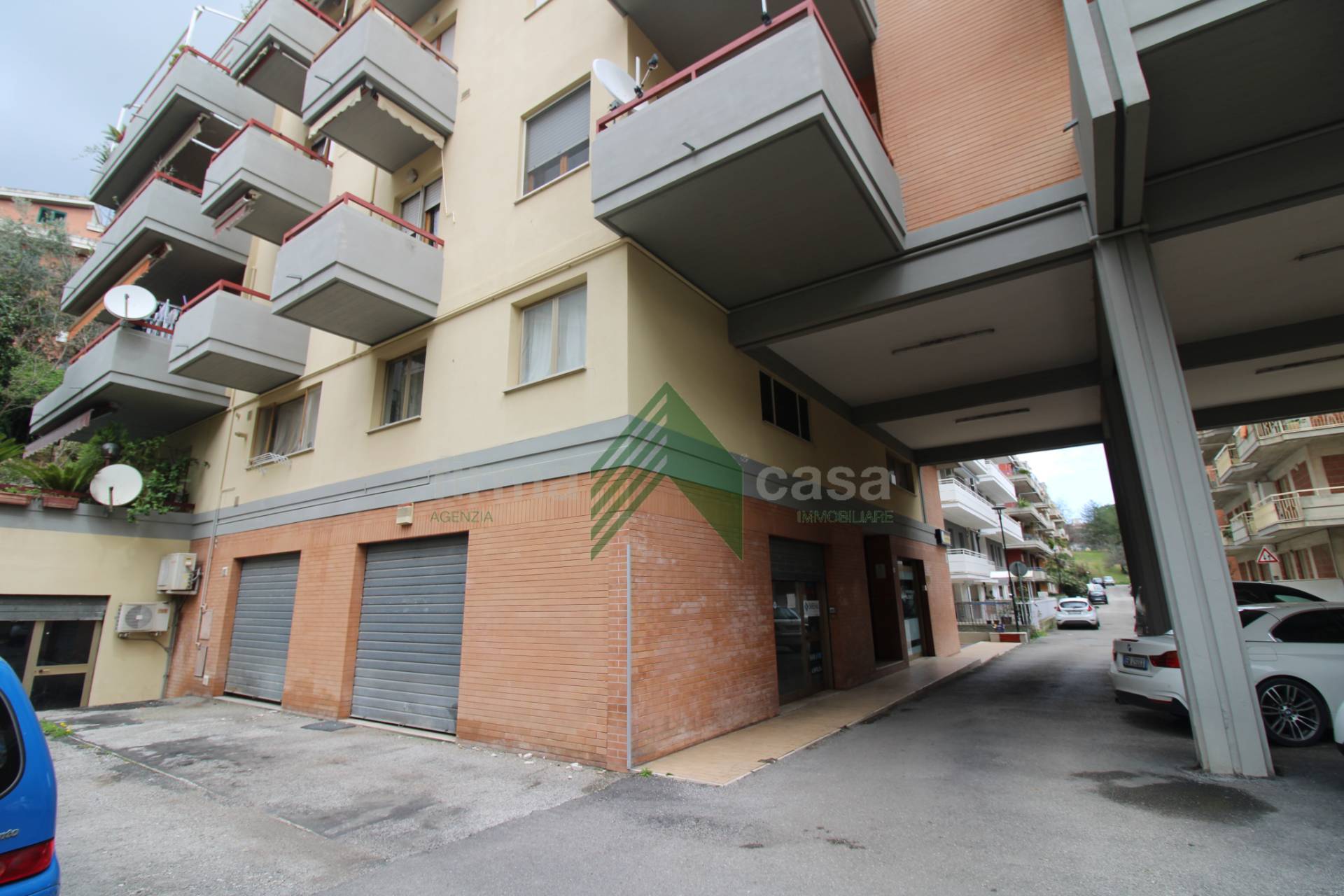 Studio/Ufficio in vendita a Teramo, Semicentro