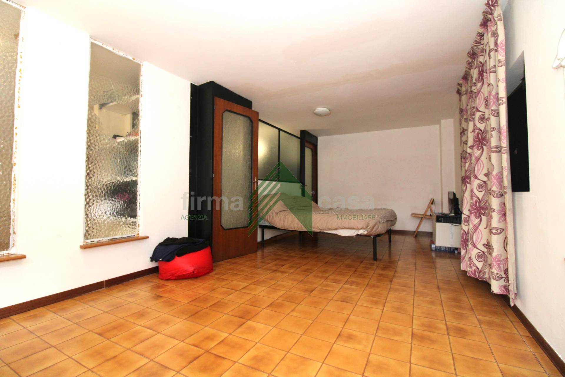 Studio/Ufficio in vendita a Teramo, Semicentro