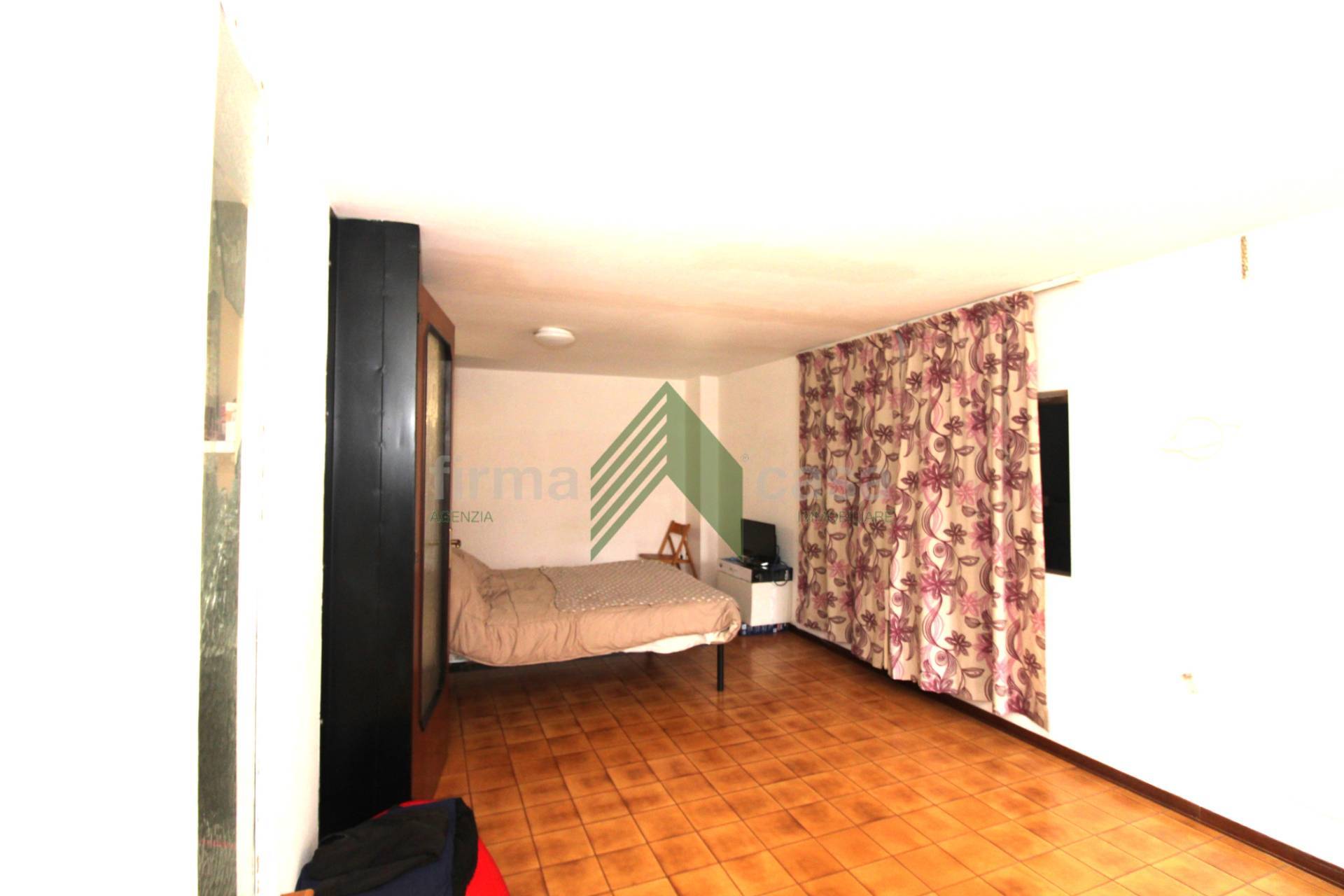 Studio/Ufficio in vendita a Teramo, Semicentro