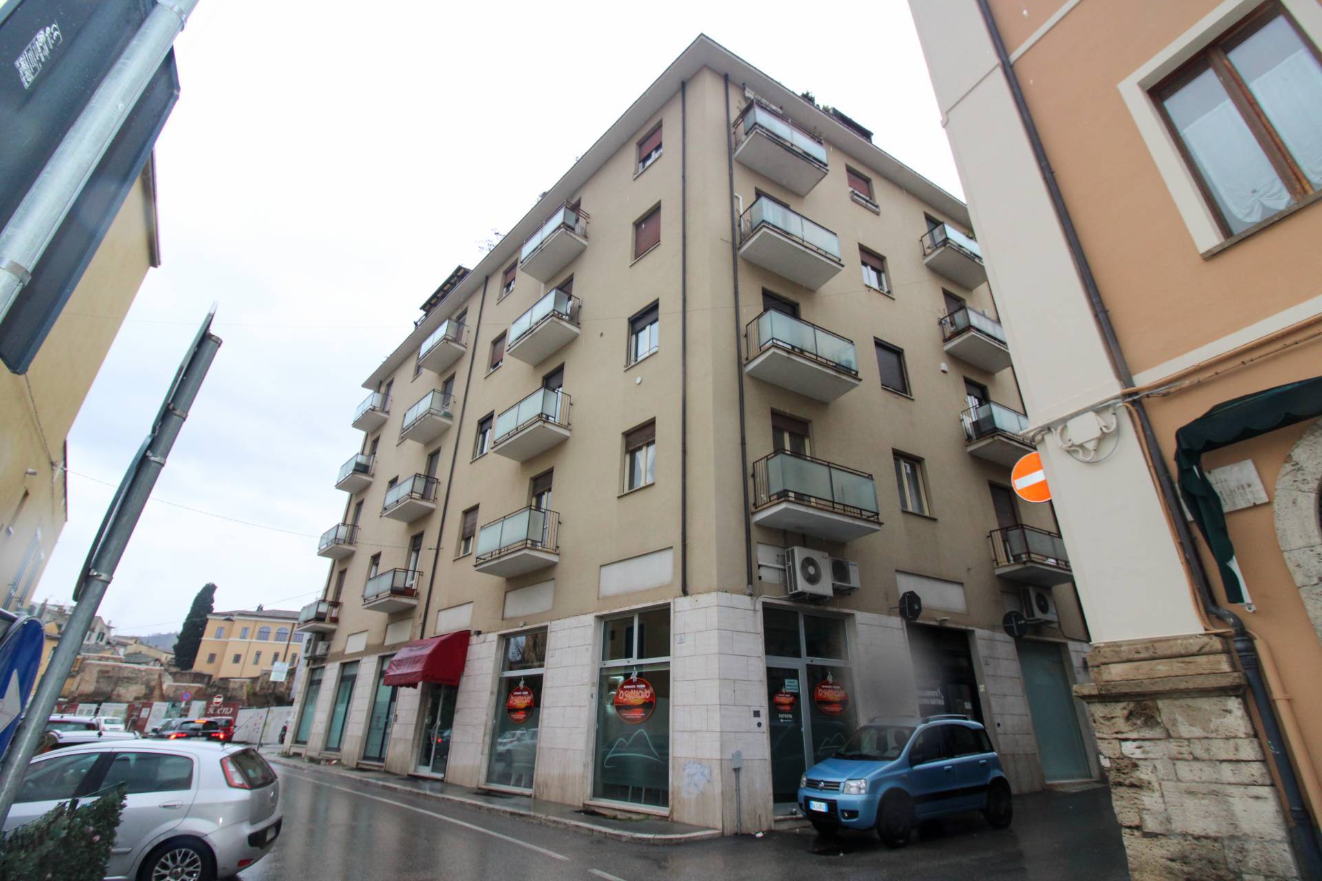 Appartamento in vendita a Teramo, Centro