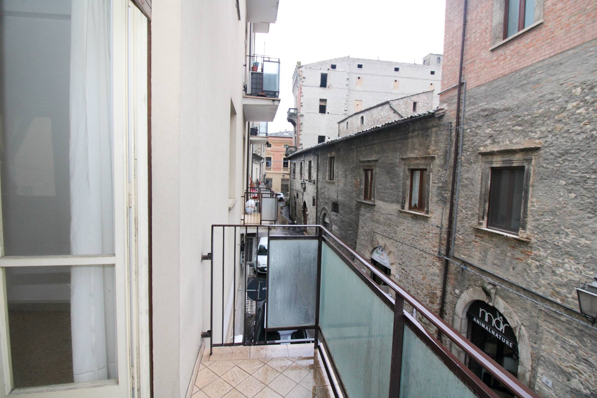 Appartamento in vendita a Teramo, Centro