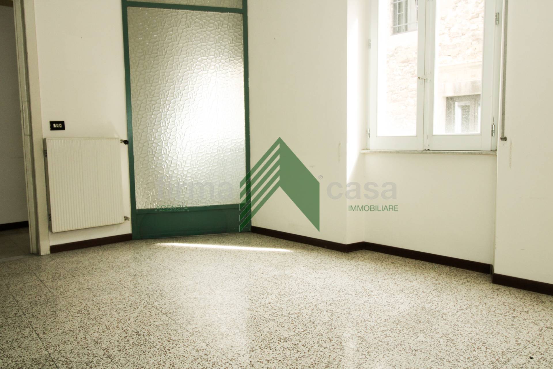 Appartamento in vendita a Teramo, Centro