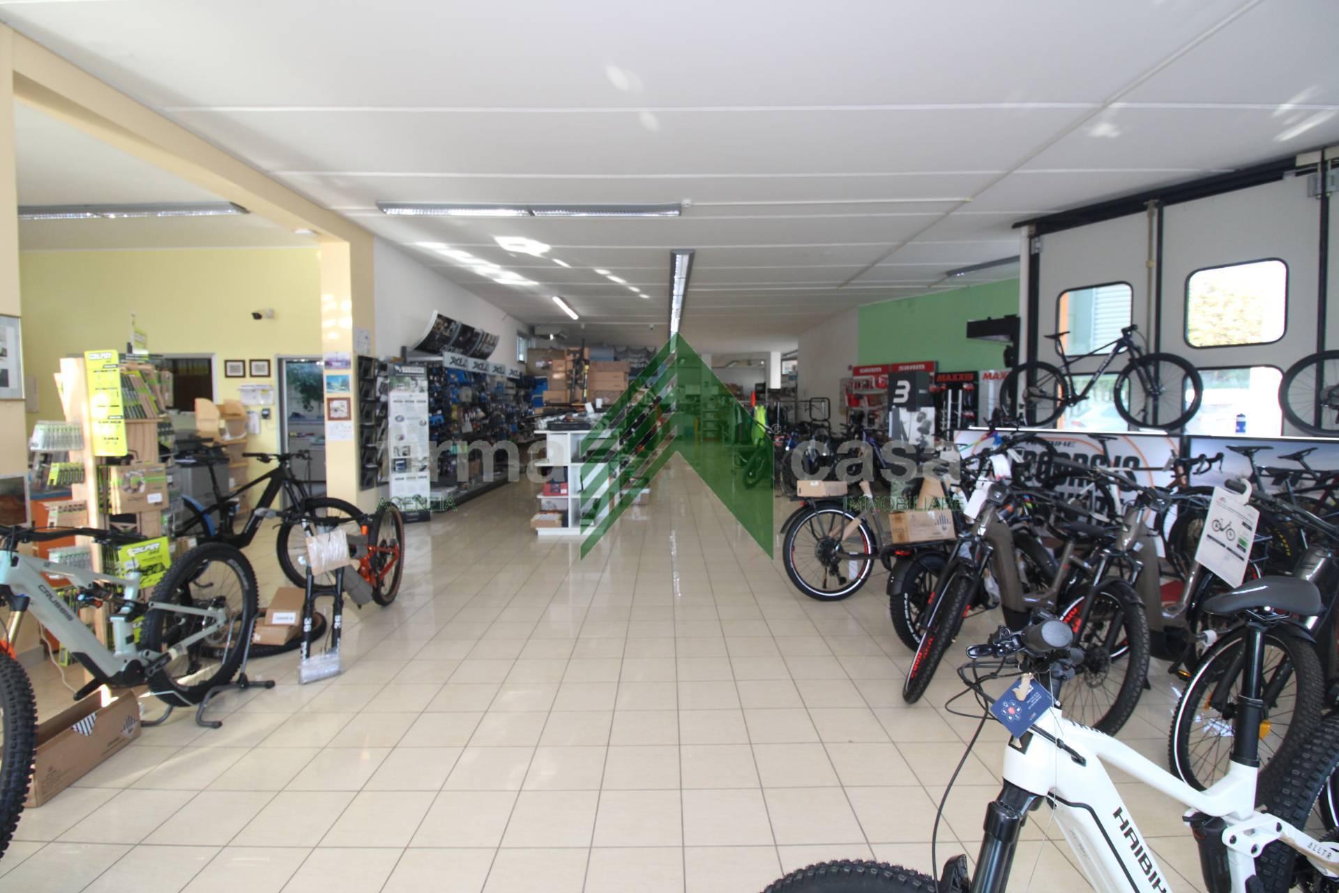 Attivit commerciale in vendita a Tortoreto, Tortoreto Lido