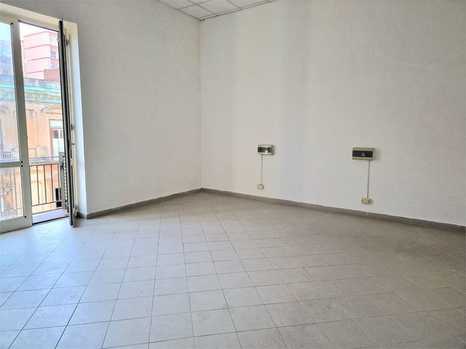 Ufficio vista mare a Torre Annunziata