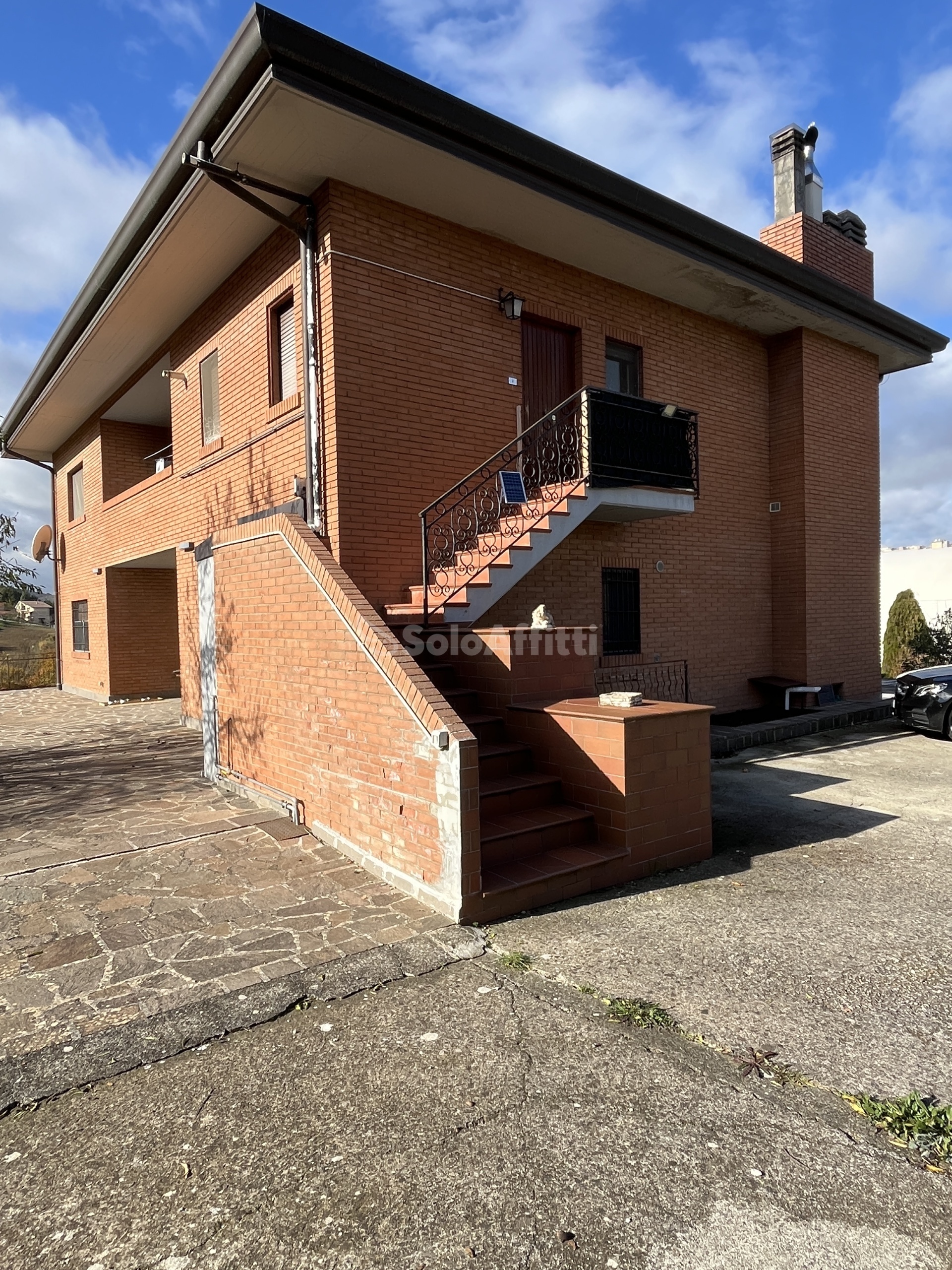 Casa indipendente con giardino a Potenza