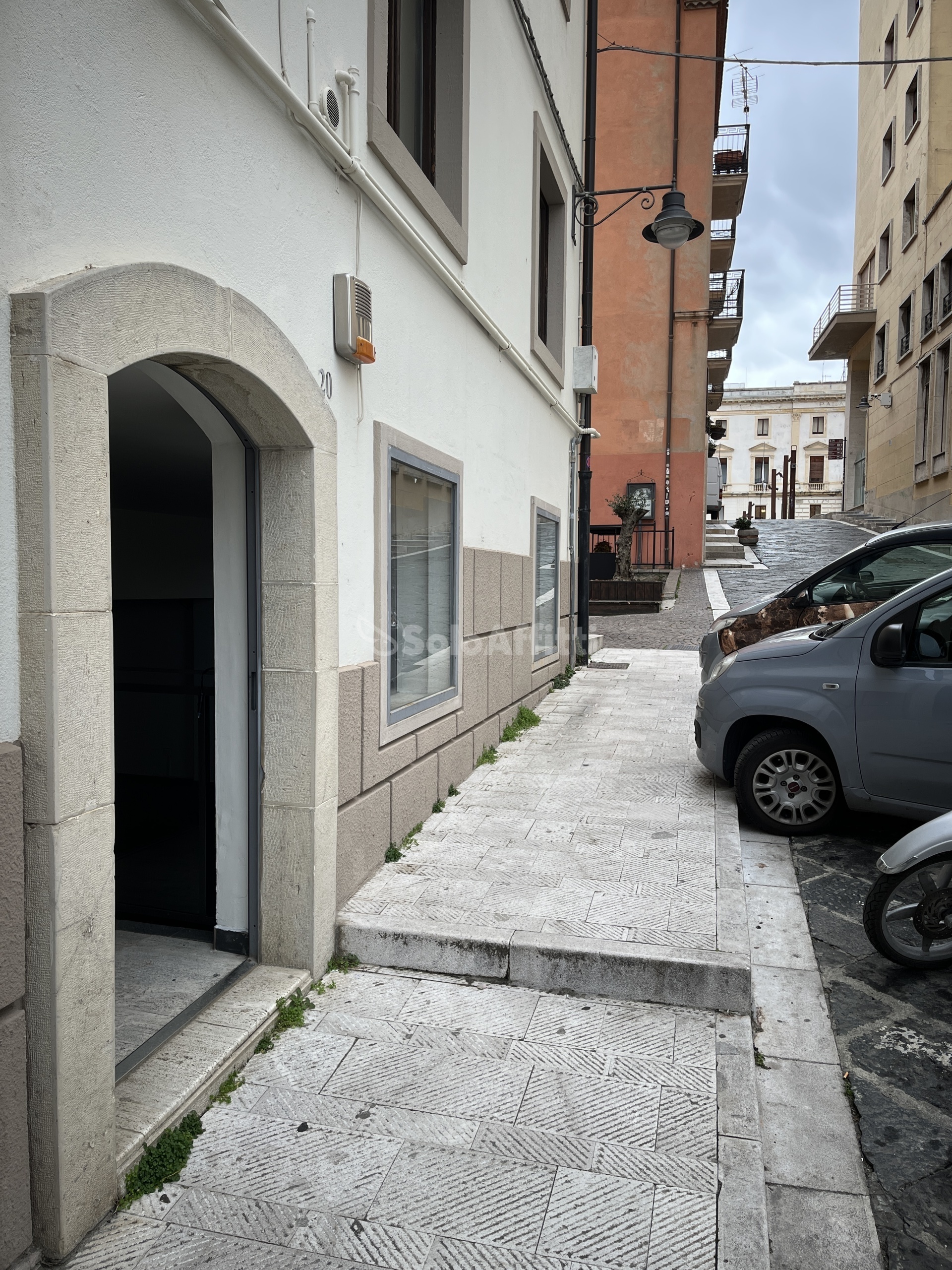 Locale commerciale in affitto in via orazio petruccelli 20, Potenza