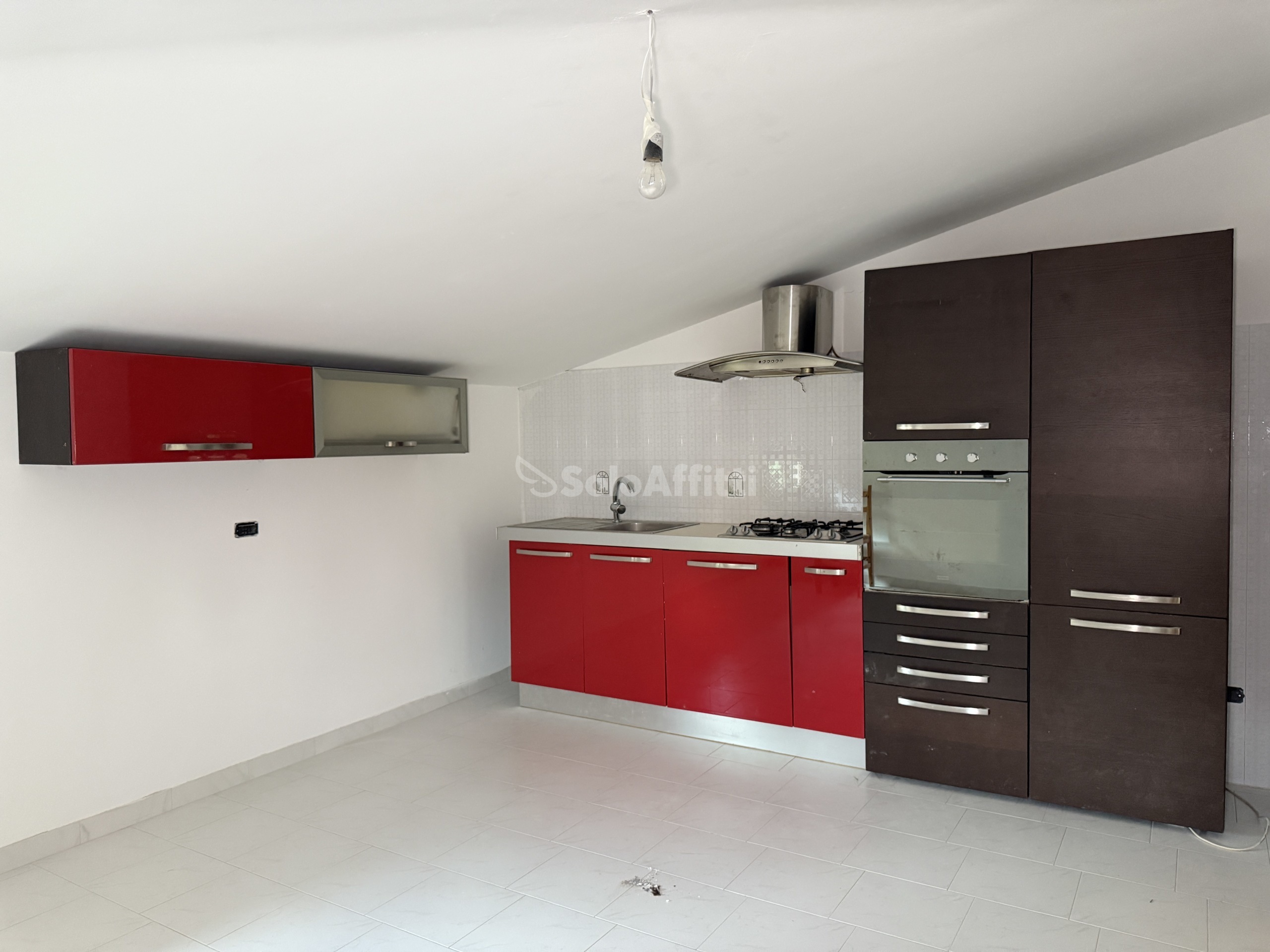 Attico con terrazzo in via rifreddo, Potenza