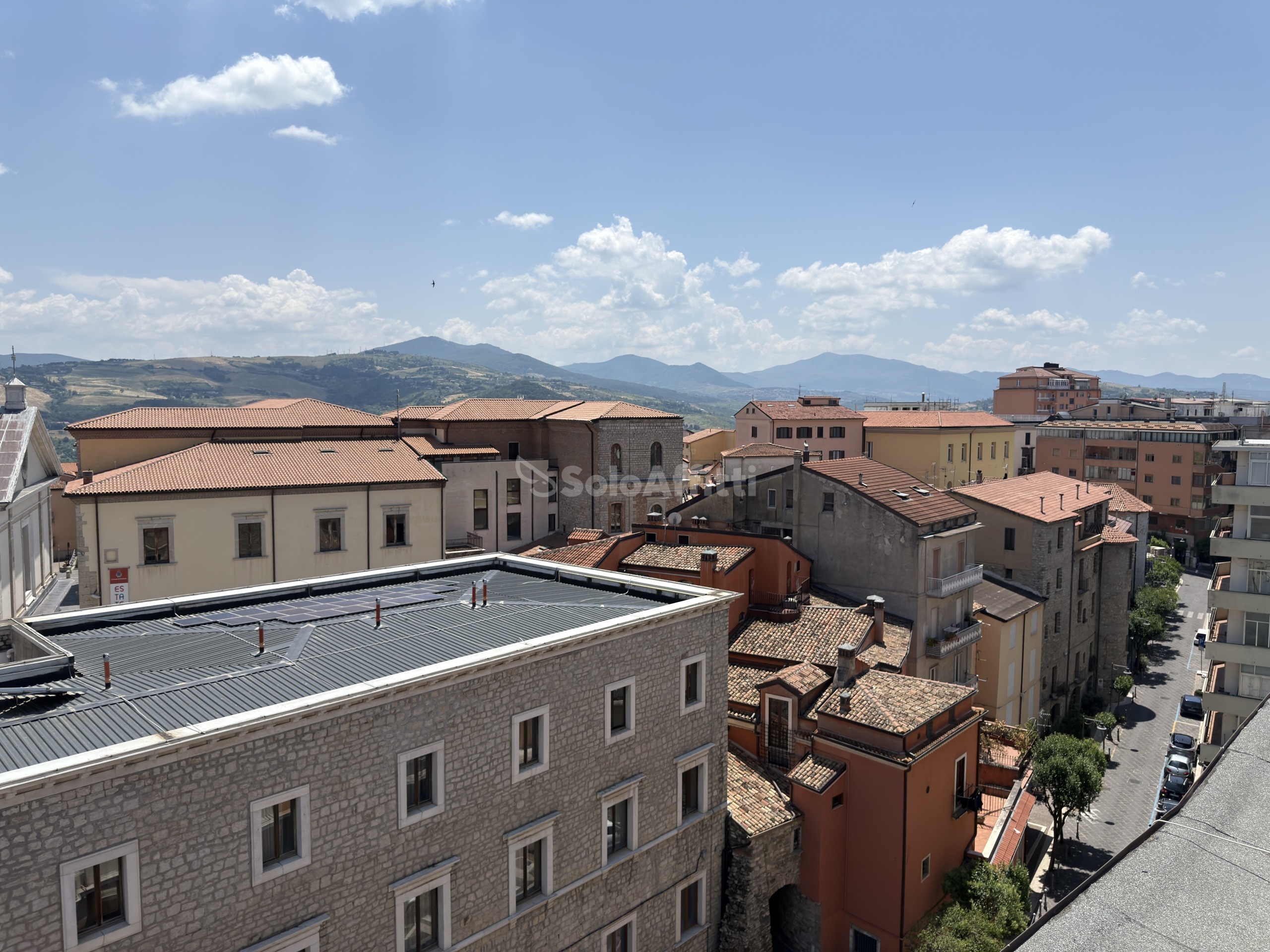 Attico con terrazzo in discesa san gerardo, Potenza