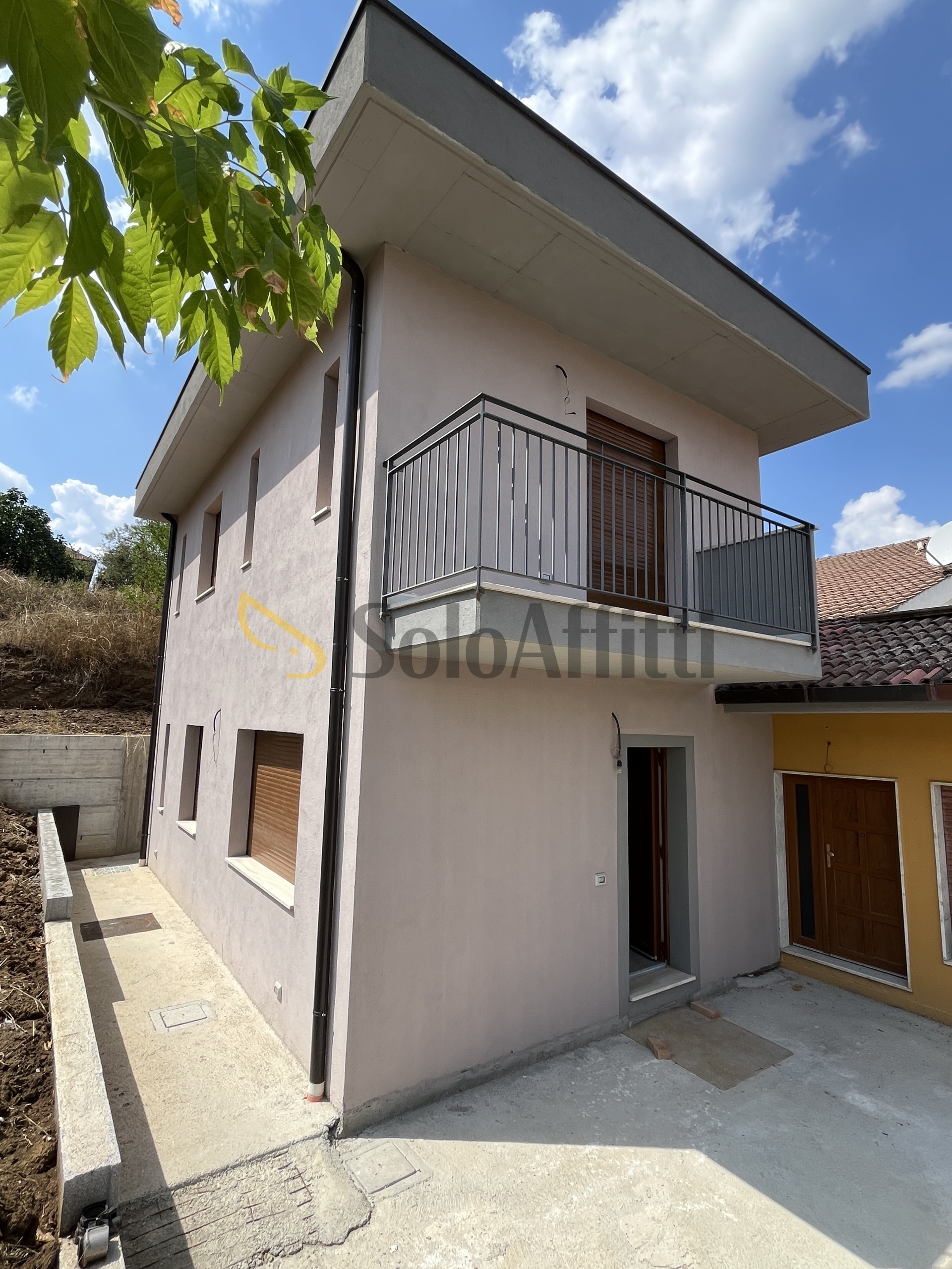 Casa indipendente con giardino a Potenza
