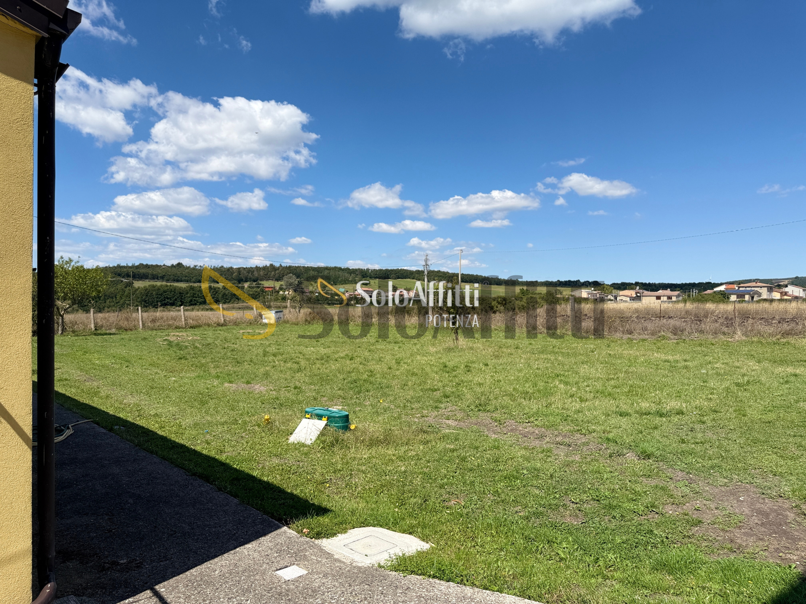 Casa indipendente con giardino in contrada piano del conte 1, Avigliano